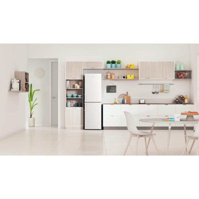Indesit IB55 732 W UK Low Frost Fridge Freezer - White