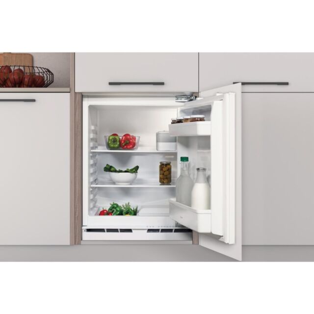 Indesit INBUL011.UK Undercounter Integrated Fridge