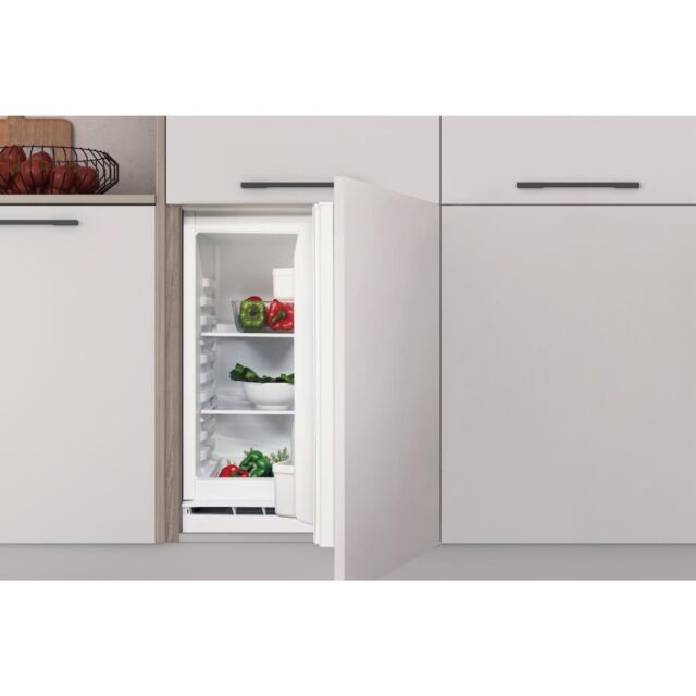Indesit INBUL011.UK Undercounter Integrated Fridge