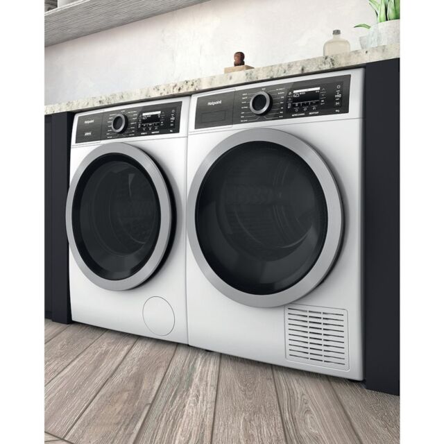 Hotpoint H8 D94WB UK Freestanding 9kg Heat Pump Tumble Dryer - White