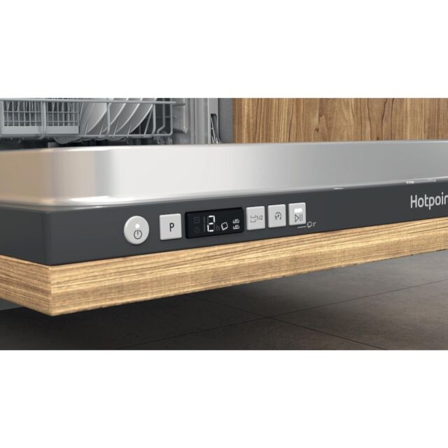 Hotpoint H2IHD526BUK Built-In 60cm Dishwasher - Black