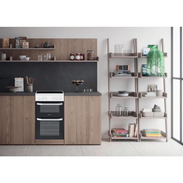Hotpoint HD5V92KCW/UK Cooker - White