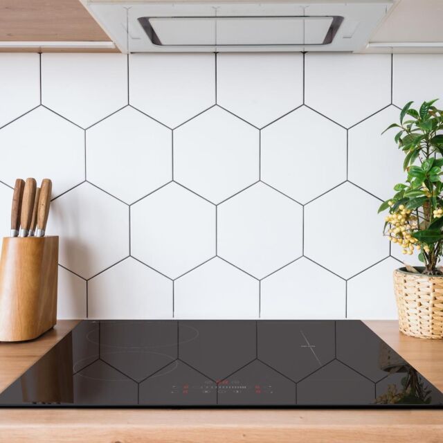 Montpellier MINH59FZ 4 Zone Induction Hob With Flexi Zone