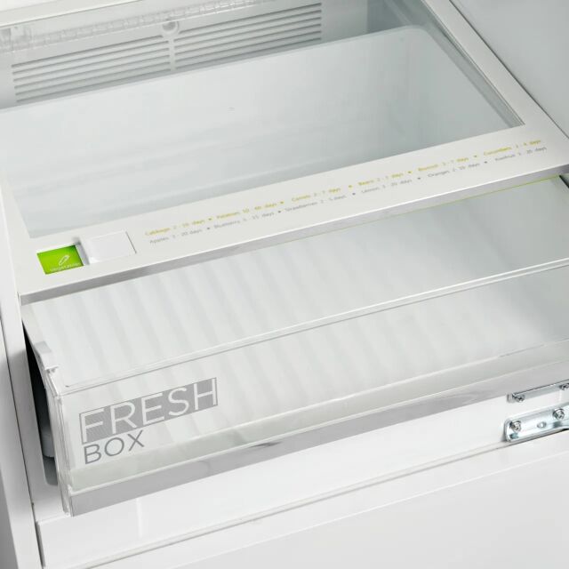 Midea MDRE353FGE01D 178cm 70/30 Integrated Frost Free Fridge Freezer with Sliding Door Fixing Kit